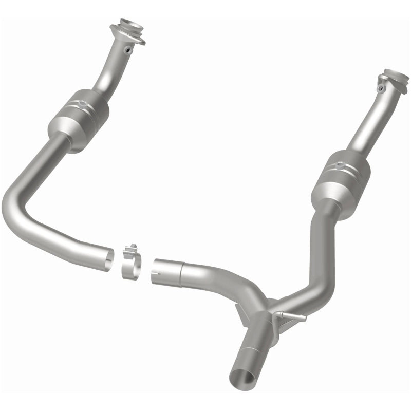 MagnaFlow Direct Fit Catalytic Converter 2009-2014 E-150 4.6 L Underbody