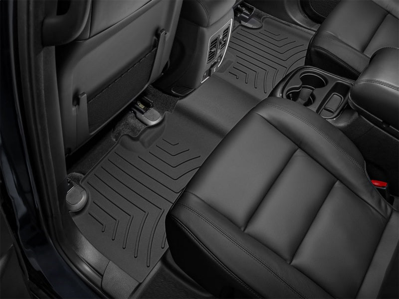 WeatherTech 16+ Dodge Durango (Bucket 2nd row) Rear FloorLiner HP - Black