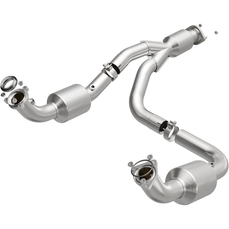 MagnaFlow 12-20 Chevrolet Express 4500 Underbody 6.0L Direct Fit Catalytic Converter