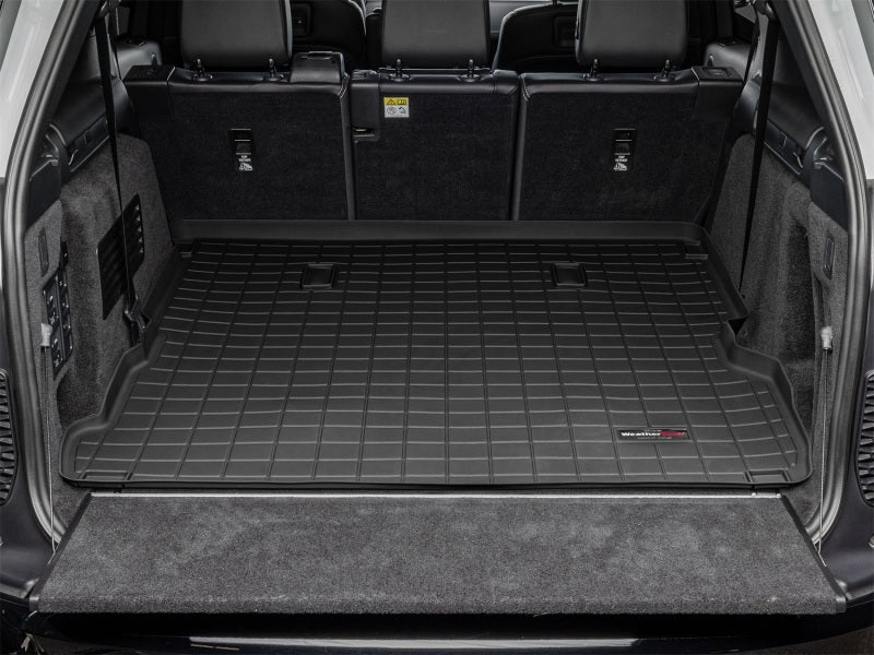 WeatherTech 2017+ Land Rover Discovery Cargo Liner - Black (w/ 4 Zone Climate Control)