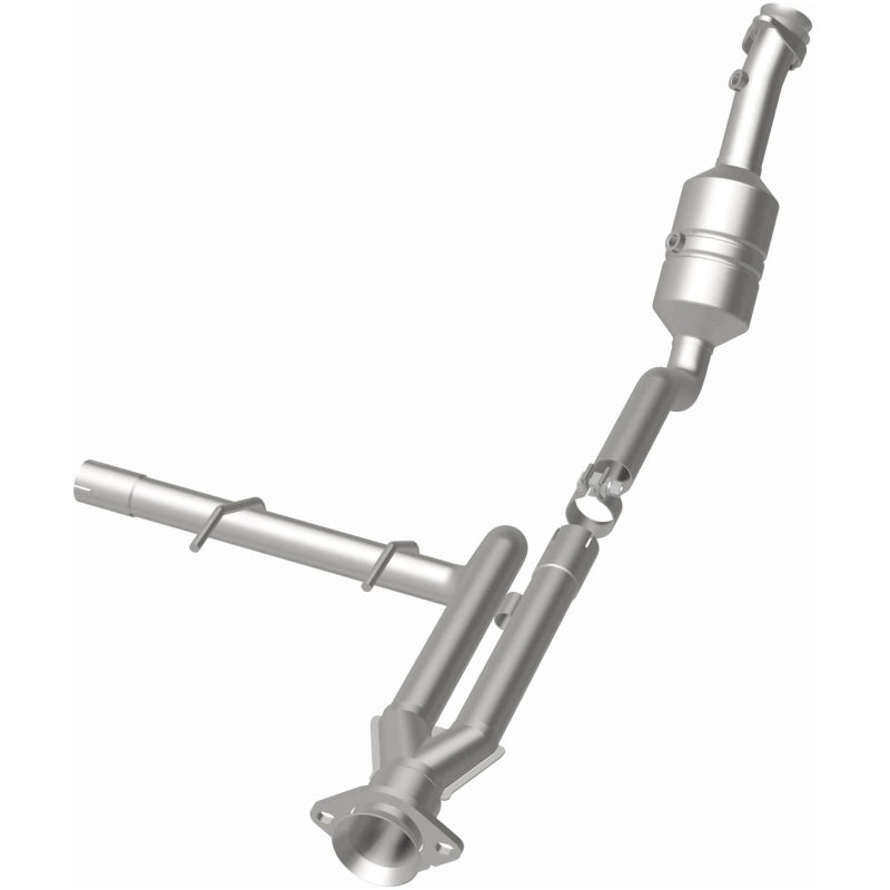 MagnaFlow Direct Fit Catalytic Converter 2011-2014 F-150 3.7L Underbody