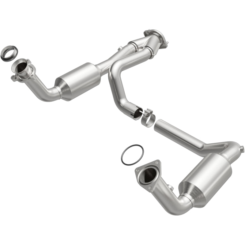 MagnaFlow Conv DF 02-06 Cadillac Escalade / 02-06 Chevy Avalanche 5.3L Dual Conv Y-Pipe Assembly 2WD