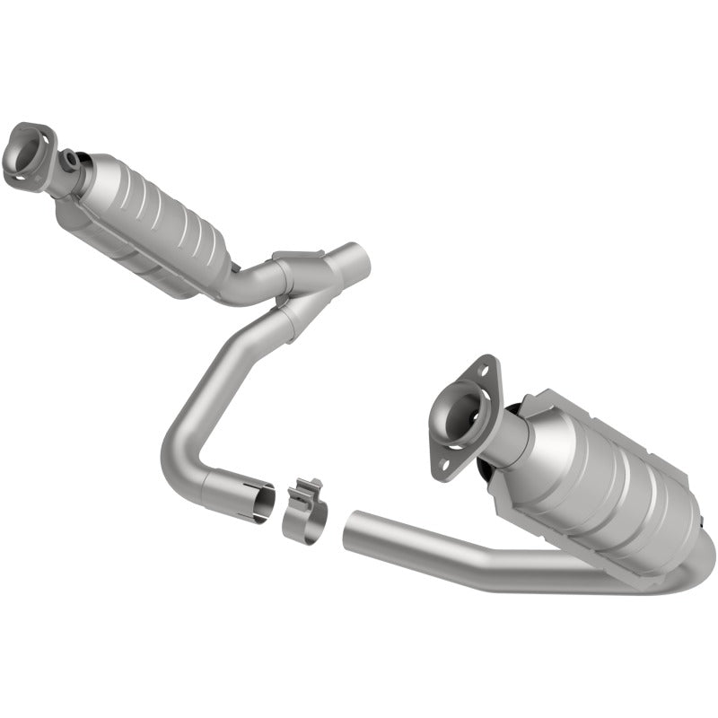 MagnaFlow Direct Fit Catalytic Conv 05-06 Dodge Dakota/2006 Mitsubishi Raider 3.7L Y-Pipe Assembly
