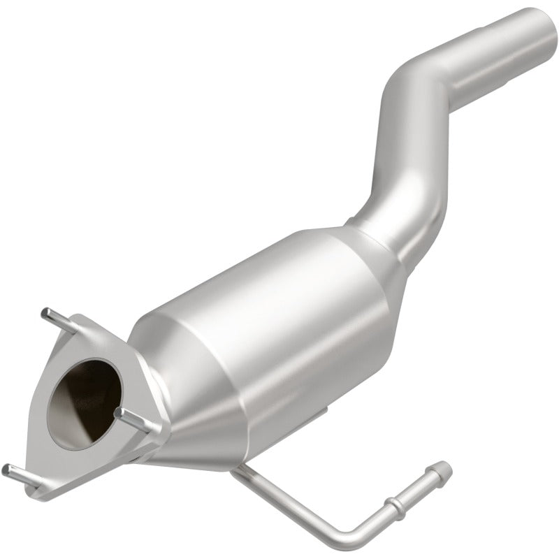 MagnaFlow Direct Fit Catalytic Converter 04-07 VW Touareg 4.2L Driver Side