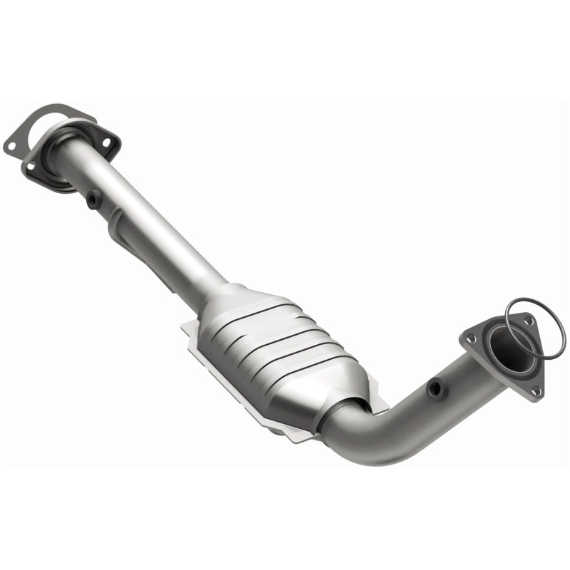 MagnaFlow Direct Fit Catalytic Conv 02-06 Cadillac Escalade / 02-06 GM Yukon (Inc Denali) 6.0L P/S