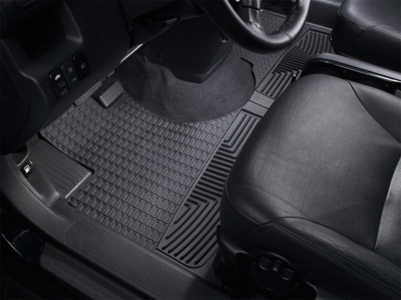 WeatherTech 02-06 Honda CR-V Front Rubber Mats - Black