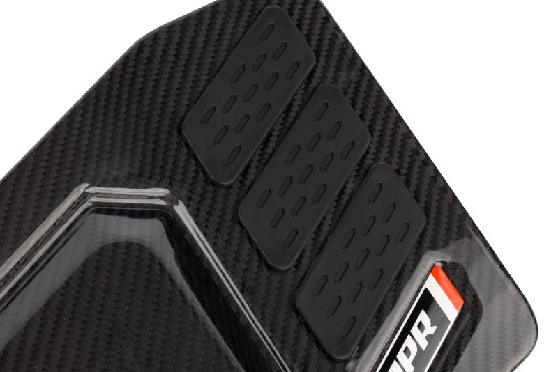 APR 22-24 Audi A3/A3 Quattro/S3/22-26 Volkswagen Golf R/GTI 2.0T Intake Port Covers - Carbon Fiber