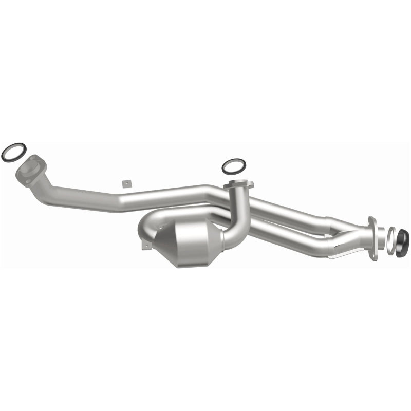MagnaFlow Direct Fit Catalytic Converter 01-03 Toyota Sienna 3.0L