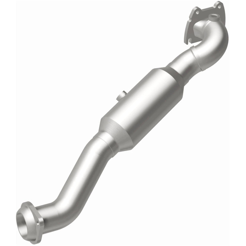 MagnaFlow Direct Fit Catalytic Converter 15-19 Ram 1500 3.6L OEM Grade Fed/EPA Compliant Manifold