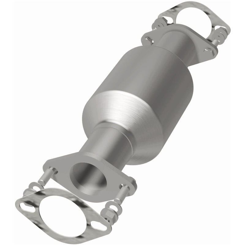 MagnaFlow Direct Fit Catalytic Converter 03-06 Kia Sorento 3.5L rear
