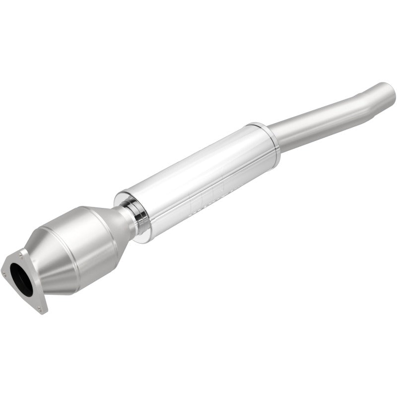 MagnaFlow Direct Fit Catalytic Converter 04/06 VW Phaeton 4.2L Rear Driver Side