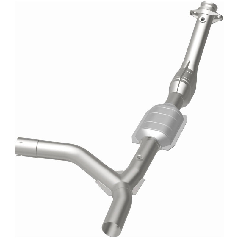 MagnaFlow Direct Fit Catalytic Converter 00-04 Ford E150 4.6L Passenger Side