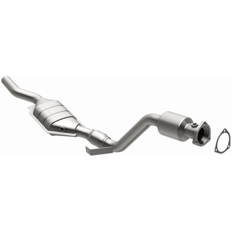 MagnaFlow Direct Fit Catalytic Converter 03 Volkswagen Passat 2.8L