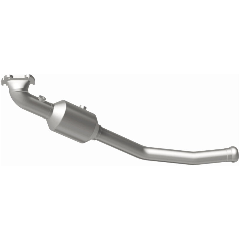 MagnaFlow 13-15 Dodge Durango V6 3.6L OEM Grade / EPA Compliant Direct-Fit Catalytic Converter