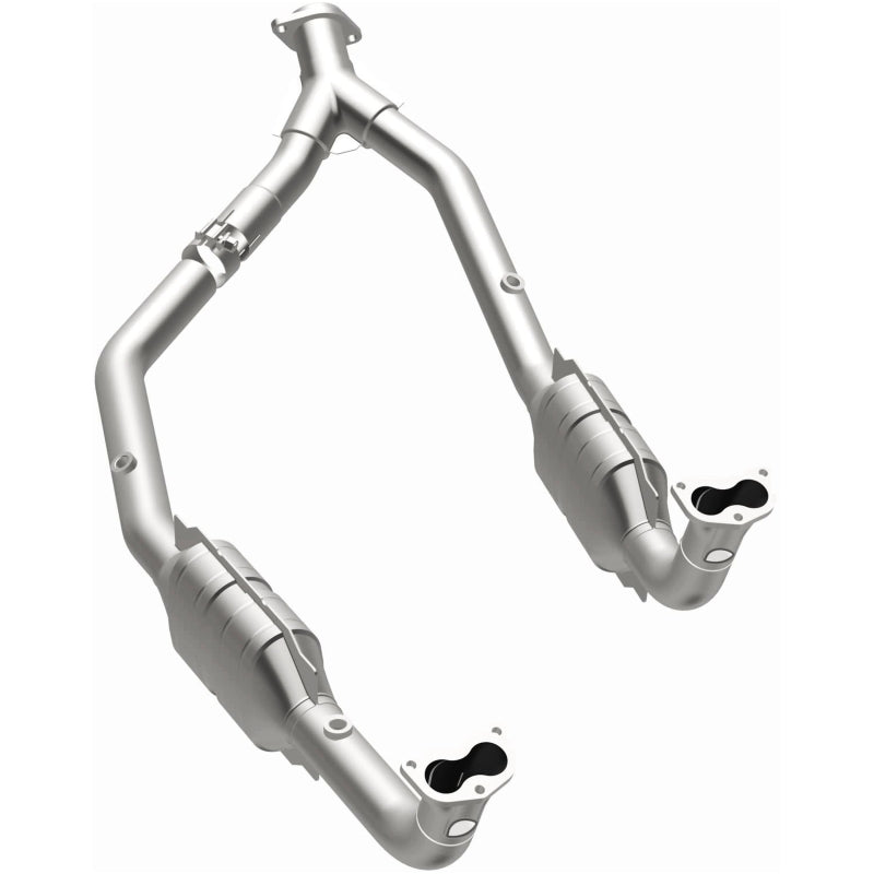 MagnaFlow Direct Fit Catalytic Converter 99-04 LR Discovery V8 OEM