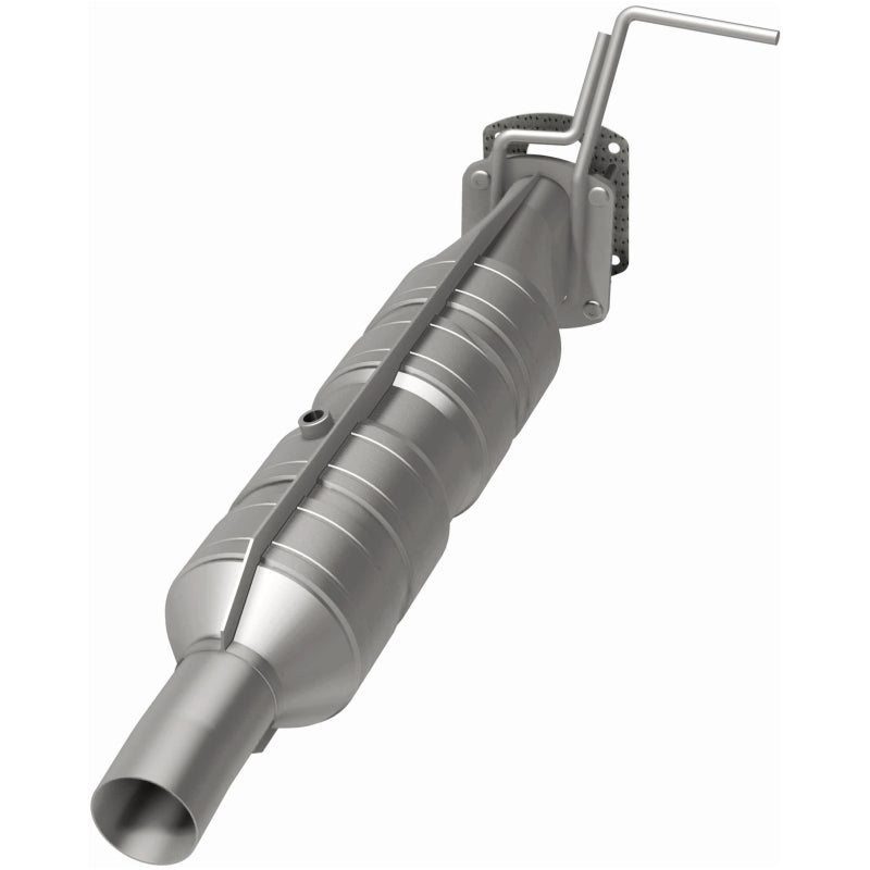 MagnaFlow 09-19 Ford F53 V10 6.8L Underbody 6.8L Direct Fit Catalytic Converter