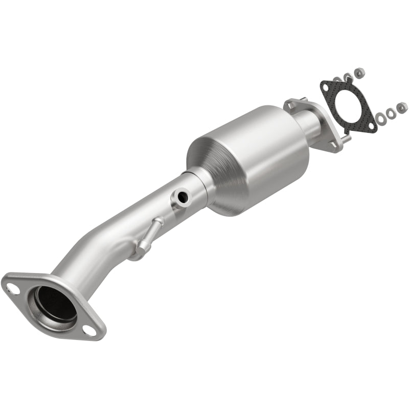MagnaFlow California Direct Fit Catalytic Converter 13-15 Nissan NV200 2.0L