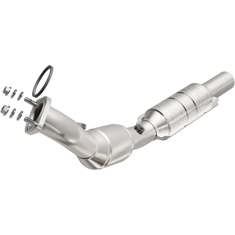 MagnaFlow Direct Fit Catalytic Converter 10-11 Chevrolet Camaro V6 3.6L