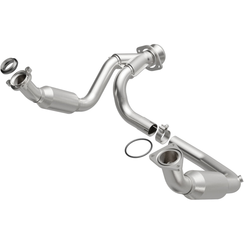 MagnaFlow Direct Fit Catalytic Converter 2007-2008 Cadillac Escalade 6.2L