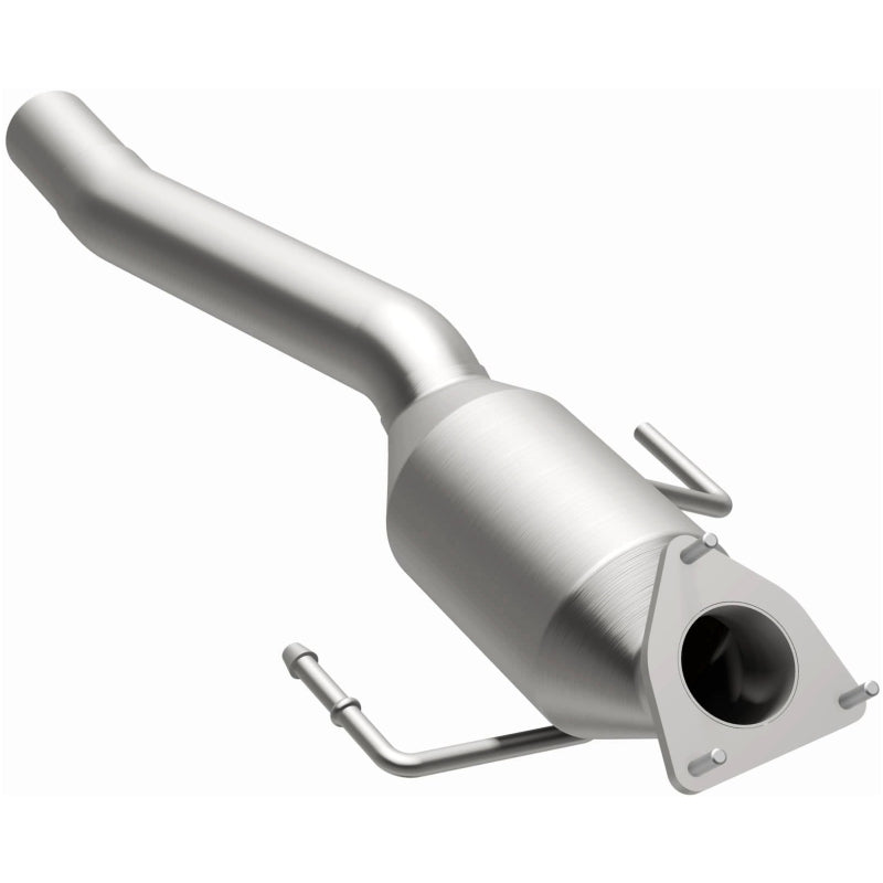 MagnaFlow Direct Fit Catalytic Converter 04-07 VW Touareg 4.2L Passenger Side