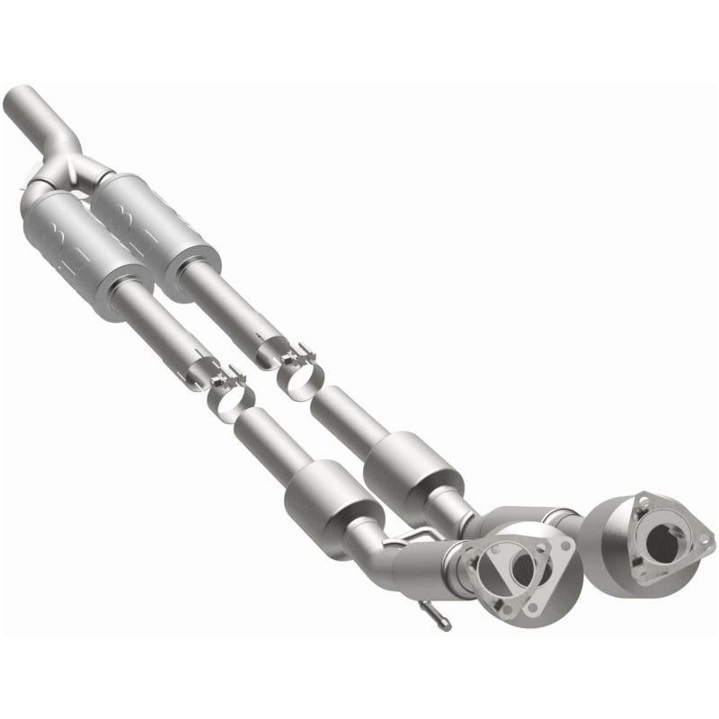 MagnaFlow Direct Fit Catalytic Converter 2012-2015 Passat (B7) 3.6L V6 OEM Grade