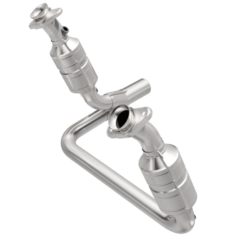 MagnaFlow Direct Fit Catalytic Converter 04 Dodge Durango 3.7L/4.7L