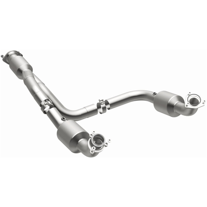 MagnaFlow 12-20 Chevrolet Express 4500 Underbody 6.0L Direct Fit Catalytic Converter