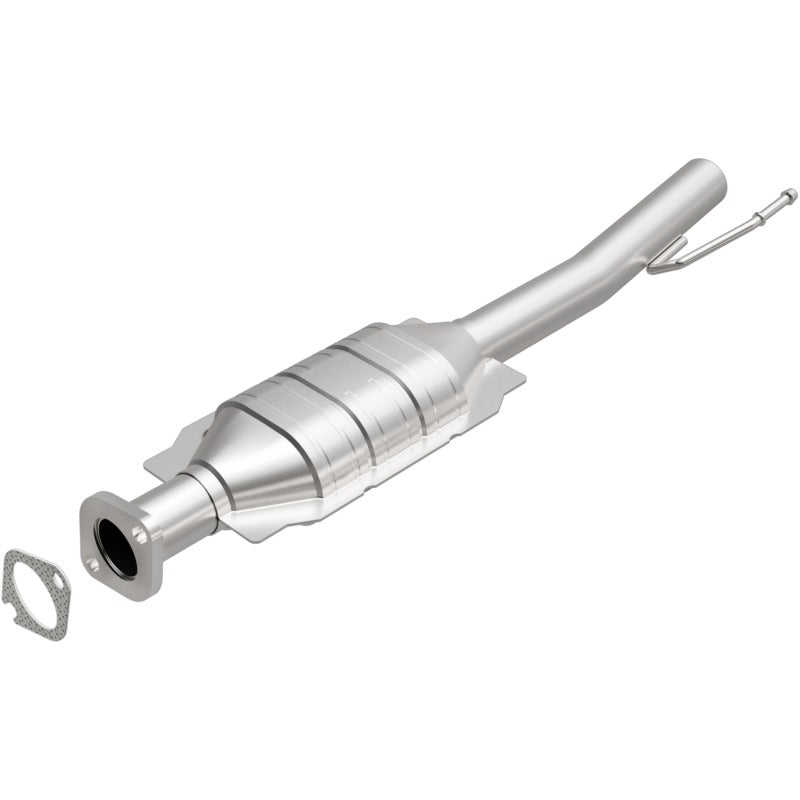 MagnaFlow Direct Fit Catalytic Converter 03-04 Ford Escape 3.0L