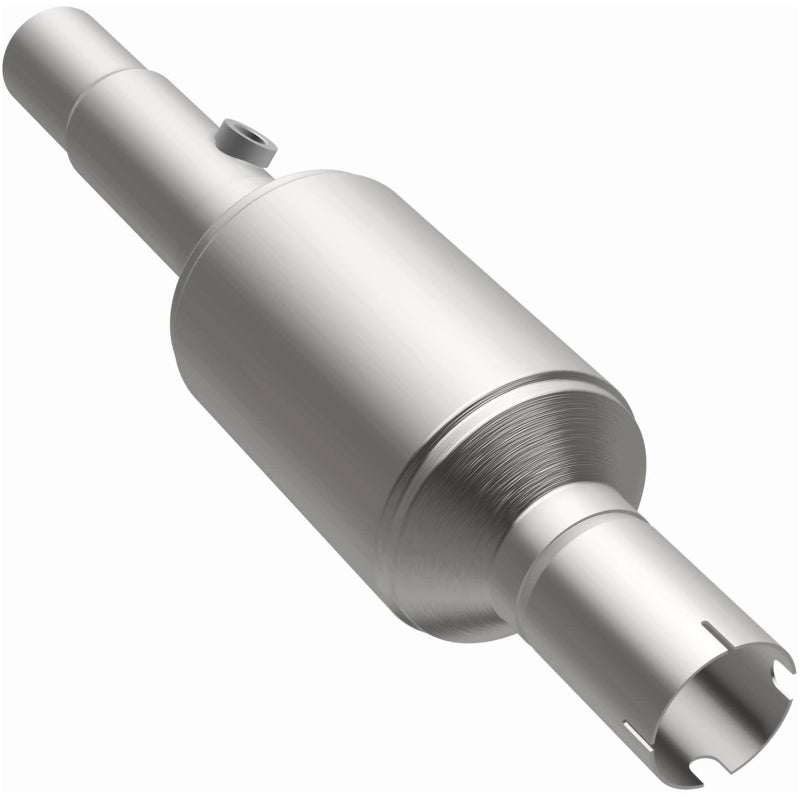 MagnaFlow Direct Fit Catalytic Converter 96-98 Jeep Grand Cherokee Underbody