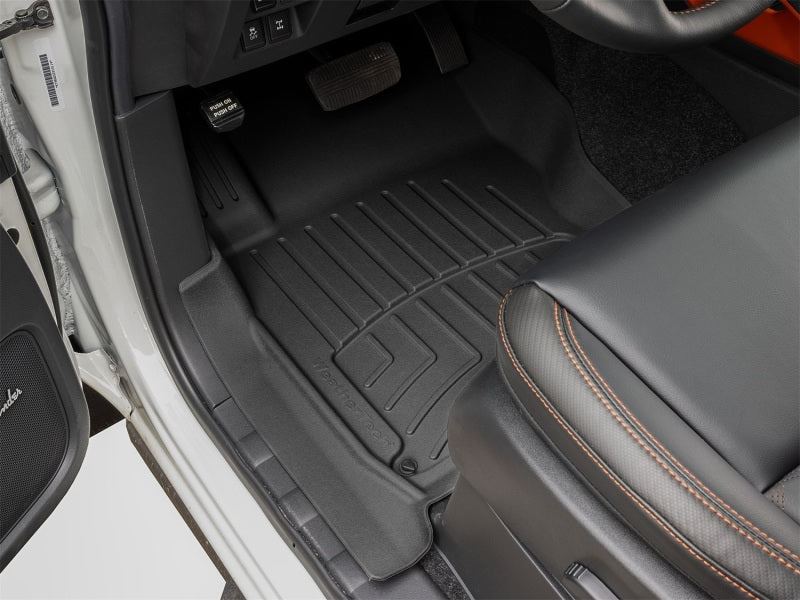 WeatherTech 22-23 Nissan Frontier CC Front FloorLiner HP - Black