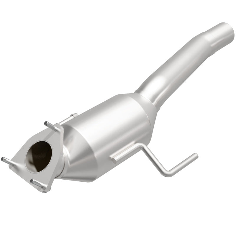 MagnaFlow Direct Fit Catalytic Converter 04-07 VW Touareg 4.2L Passenger Side