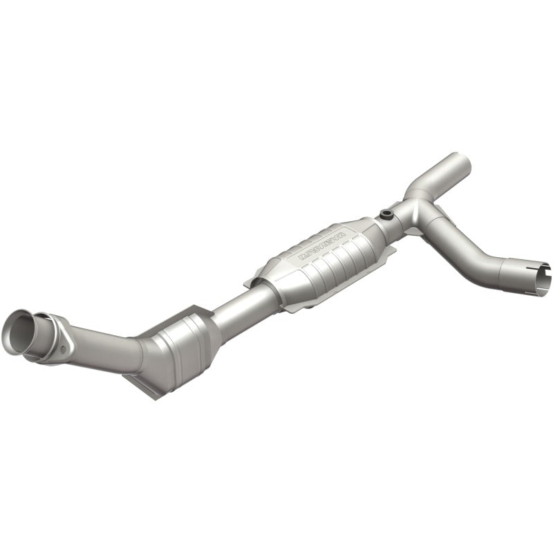 MagnaFlow Direct Fit Catalytic Converter 01-03 Ford E150 4.2L P/S
