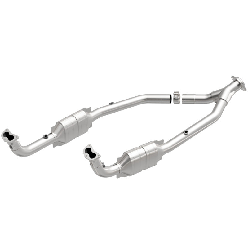 MagnaFlow Direct Fit Catalytic Converter 99-04 LR Discovery V8 OEM