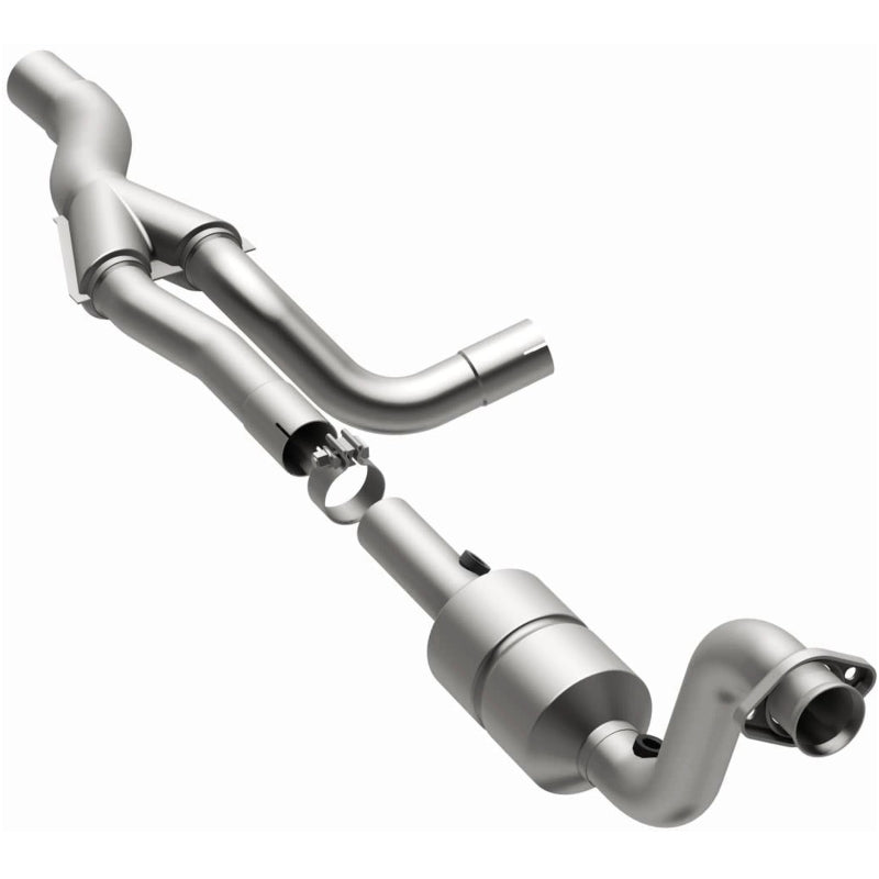 MagnaFlow Direct Fit Catalytic Converter 04-06 Dodge Durango 5.7L Passenger Side