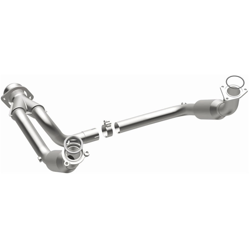 MagnaFlow Direct Fit Catalytic Converter 2007-2008 Cadillac Escalade 6.2L