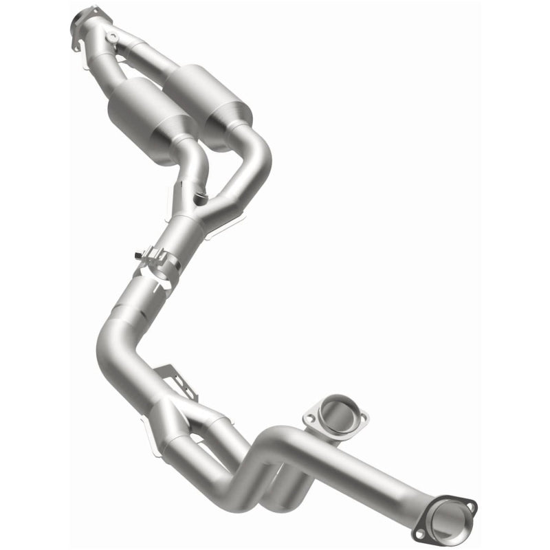 MagnaFlow Direct Fit Catalytic Converter 94-97 Mercedes C280 2.8L
