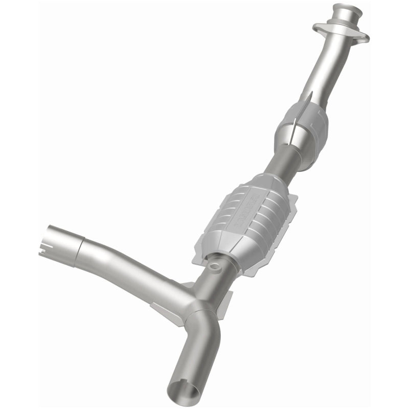 MagnaFlow Direct Fit Catalytic Converter 01-03 Ford E150 4.2L P/S