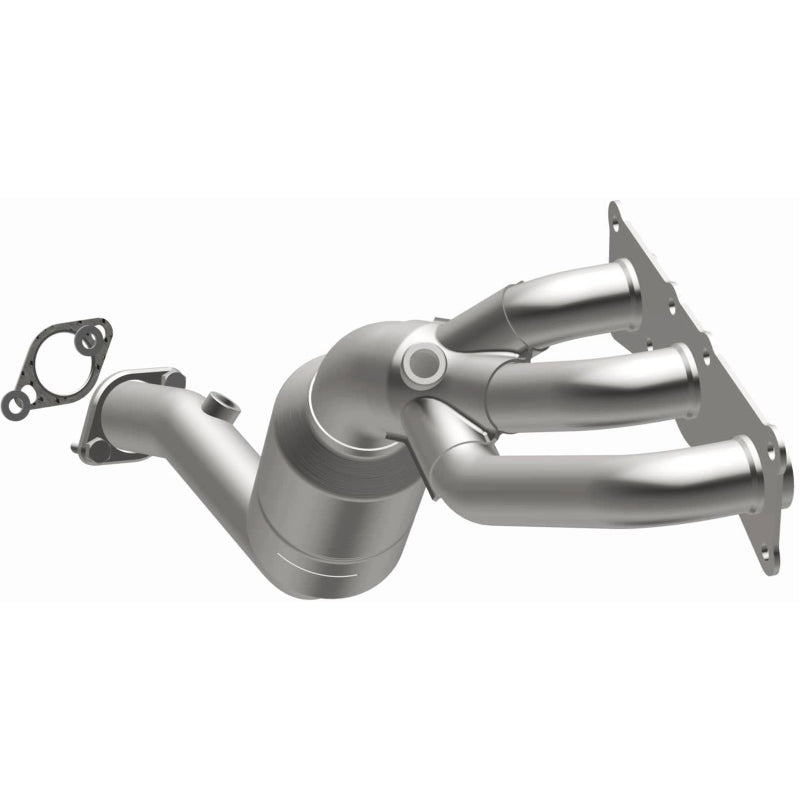 MagnaFlow Direct Fit Catalytic Converter 2008-2010 BMW 528i/528i xDrive 3.0L Underbody