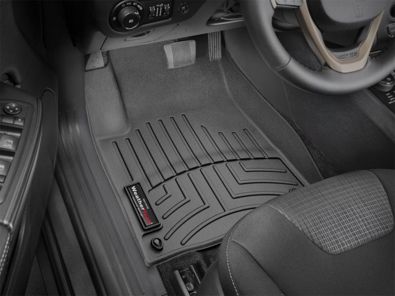 WeatherTech 15+ Jeep Cherokee (No Bump In Front of Dead Pedal) Front FloorLiner - Black