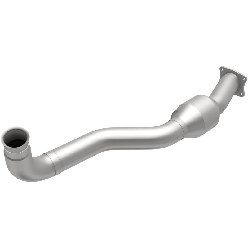 MagnaFlow Direct Fit Catalytic Converter01-05 GM Silv/Sierra 6.6L
