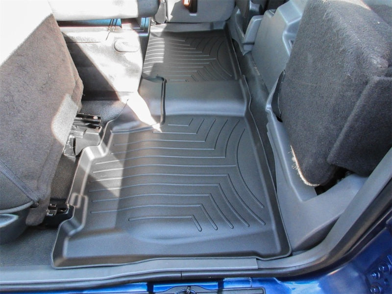 WeatherTech 04-11 Ford Ranger Rear FloorLiner - Black (Trim Required for 1st Row Bench Seating)