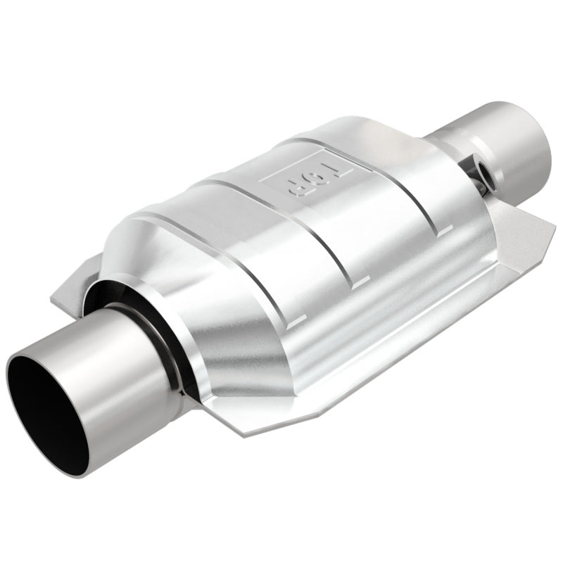 MagnaFlow Universal Catalytic Converter 2 W/Single O2 Boss