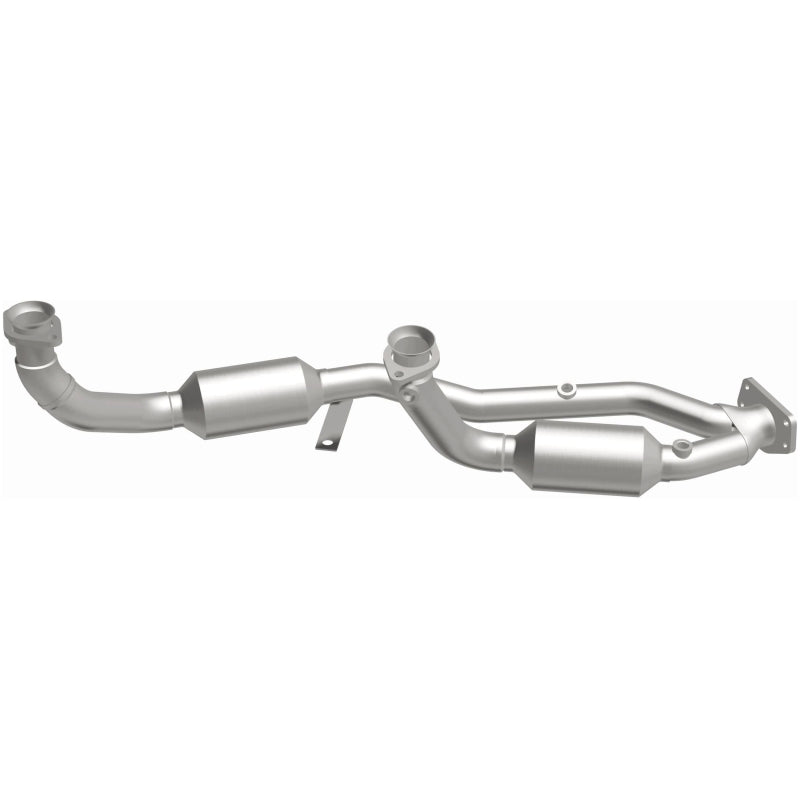 MagnaFlow Direct Fit Catalytic Converter 99-00 Windstar 3.0L V6