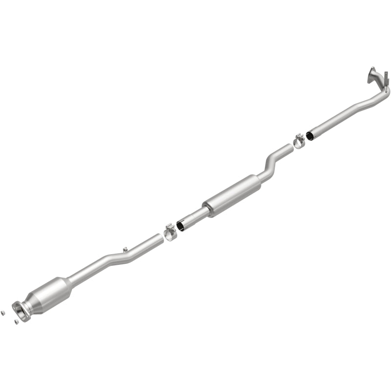 MagnaFlow 14-18 Mitsubishi Outlander Underbody 2.4L AWD Direct Fit Catalytic Converter