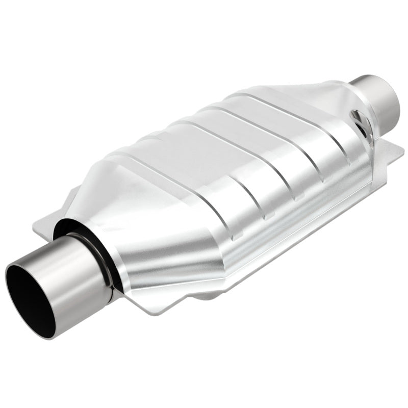 MagnaFlow Universal Catalytic Converter 3 Single O2 Boss