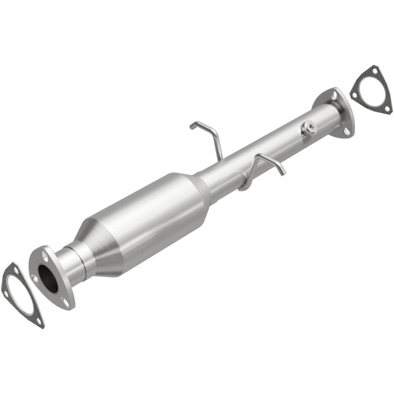 MagnaFlow Direct Fit Catalytic Converter 96-00 GM S-10/Sonoma/Homb