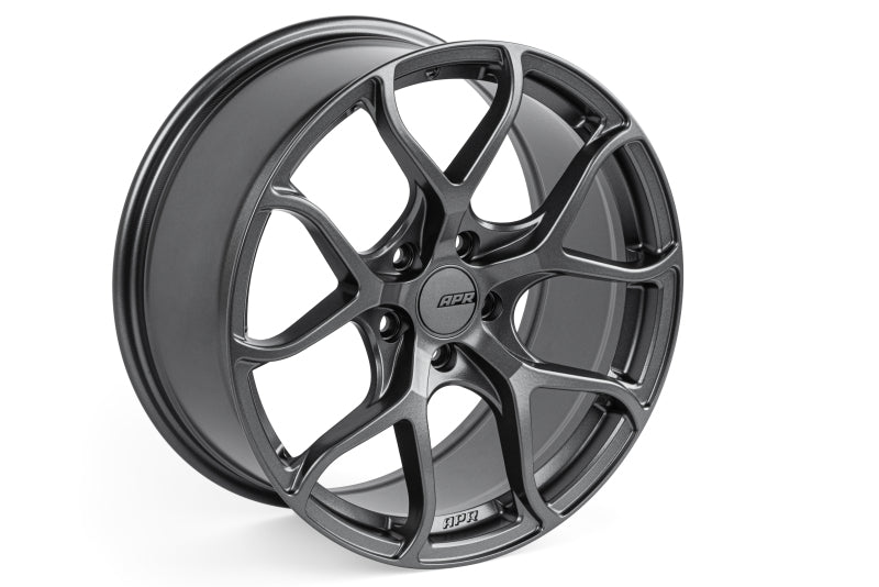 APR A01 Flow Formed - 18x8.5 - 5x112 - ET45 - 66.5mm Center Bore - Gunmetal Grey Wheel