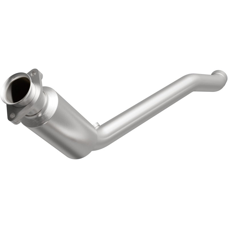 MagnaFlow Direct Fit Catalytic Converter 2010-2013 Land Rover LR4 V8 5 OEM Underbody