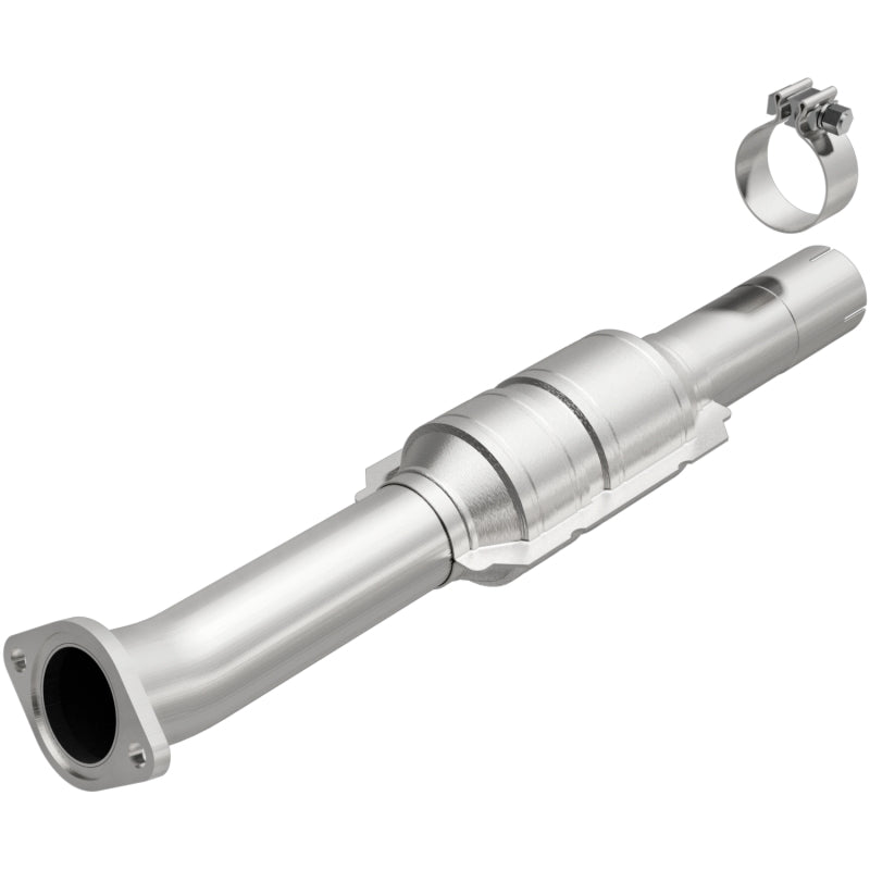 MagnaFlow Direct Fit Catalytic Converter 2010-2012 VENZA 2.7L Underbody