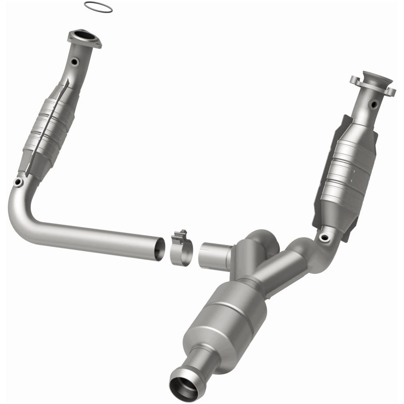 MagnaFlow Direct Fit Catalytic Converter 10-13 GMC Sierra 1500 V6 4.3L